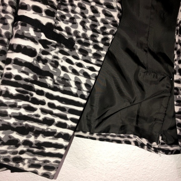 Calvin Klein black white colorblock‎ abstract print blazer size 2 brand new - Picture 10 of 16